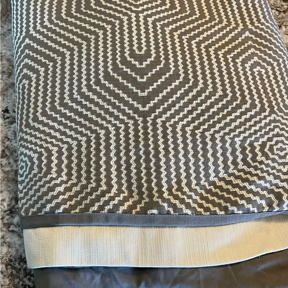 6 Piece Madison Park King Size Duvet Comforter Bedding Set Gray White Home Decor - Picture 2 of 16